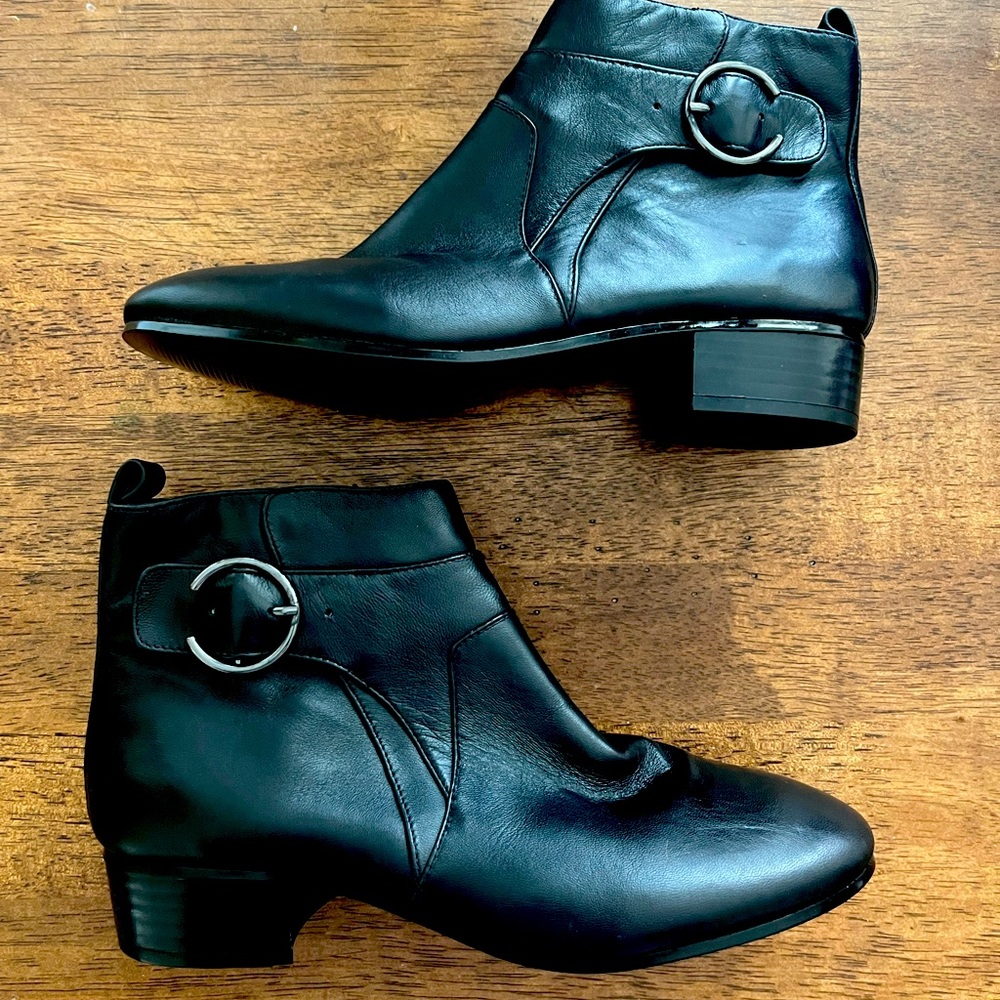 Nine West Leather Black Booties Short Boots Women size 7.  Nwot